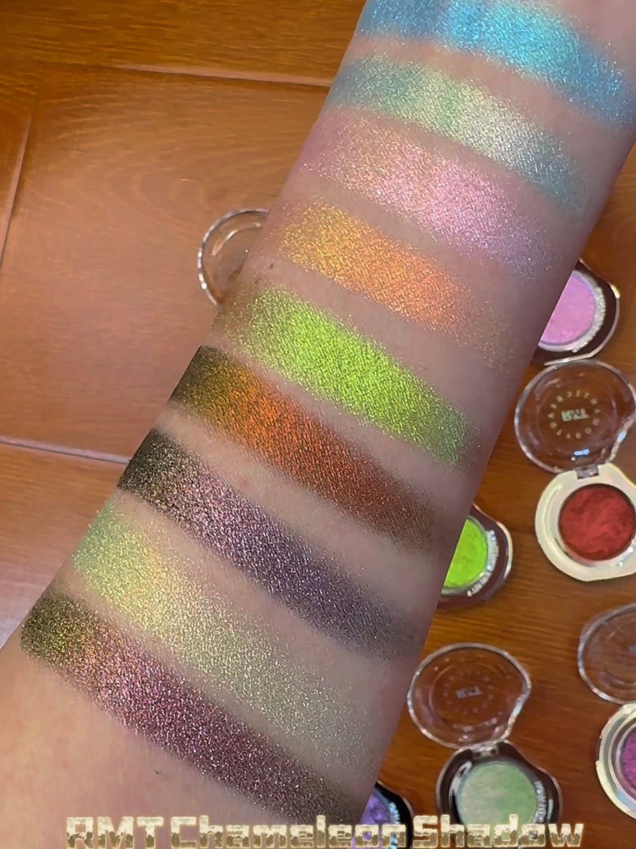 Romantic Beauty - Silver River Chameleon Eyeshadow 800mg