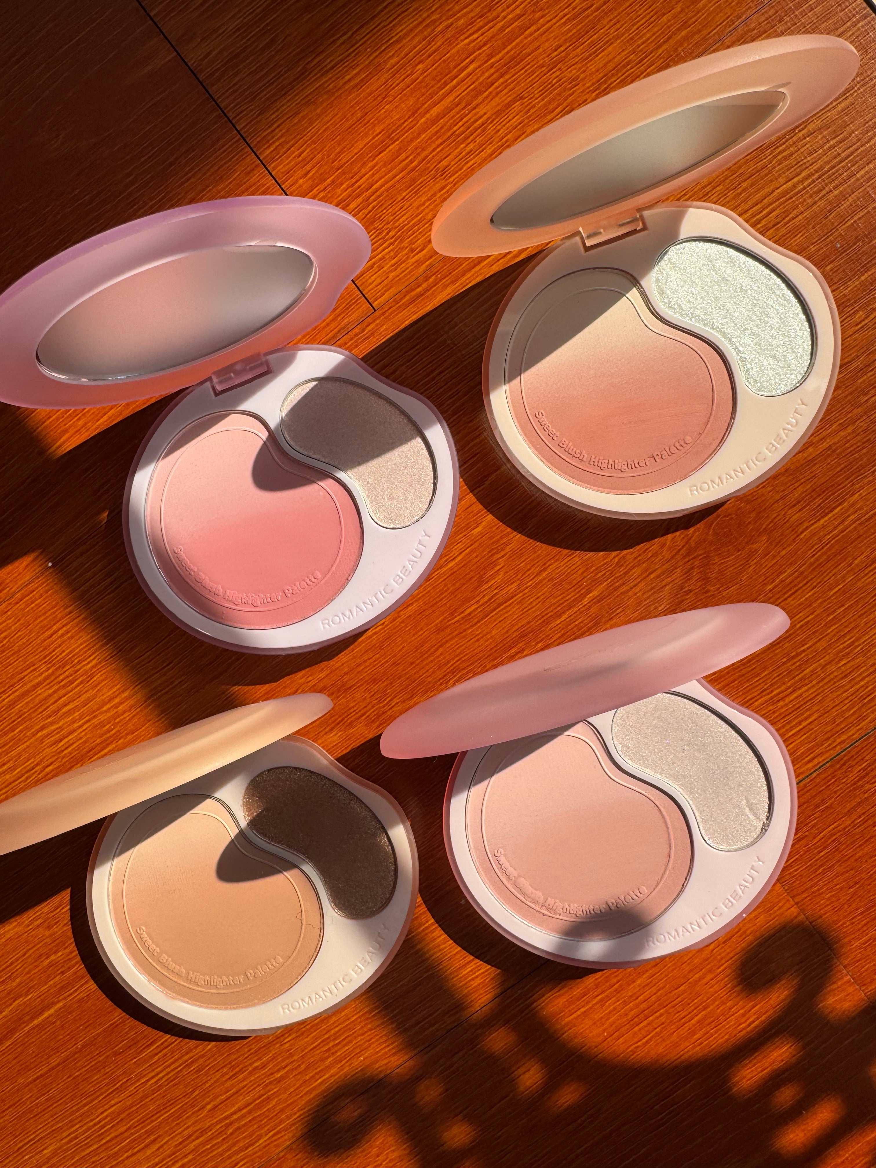 Palette de blushs enlumineurs Sweet Blush Romantic Beauty 11 g