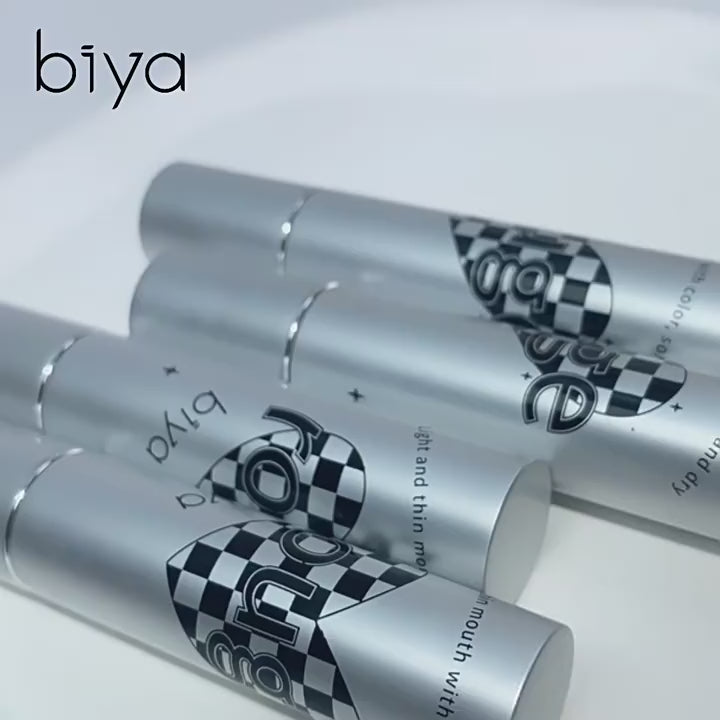 Charger la vidéo : Rouge à lèvres brumeux BIYA 3,8 g